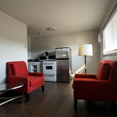 Super 8 By Wyndham Penticton Motel Eksteriør billede