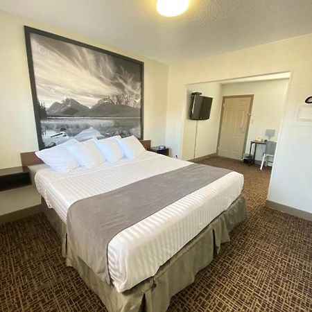 Super 8 By Wyndham Penticton Motel Eksteriør billede
