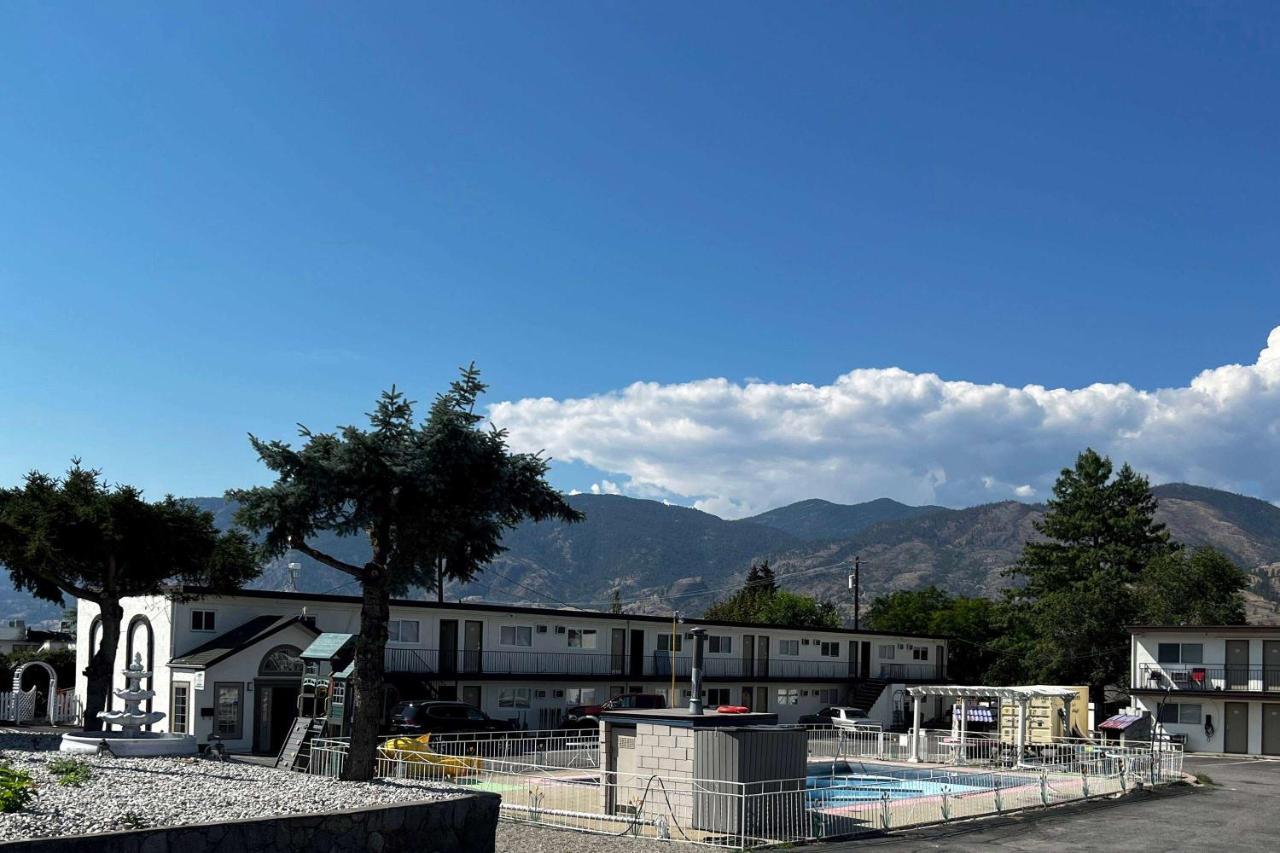 Super 8 By Wyndham Penticton Motel Eksteriør billede