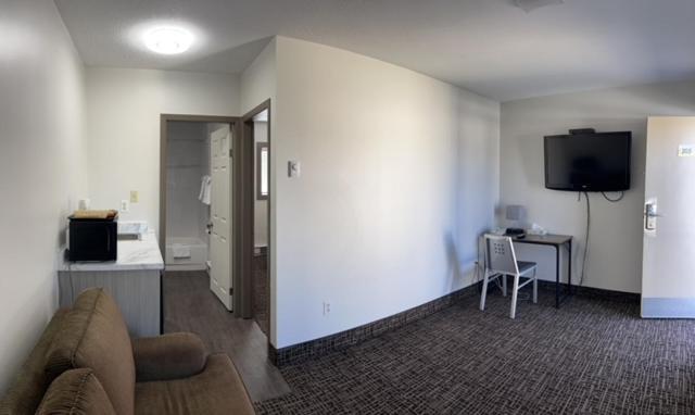 Super 8 By Wyndham Penticton Motel Eksteriør billede